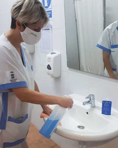 Vehículos eléctricos y productos ecológicos, la apuesta de Actúa y el Ayuntamiento de Murcia para la limpieza de edificios municipales basada en la sostenibilidad medioambiental.